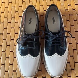 Melissa Lace Up Oxford Dual Color Brogue Metaflex Spectator Loafers size 8